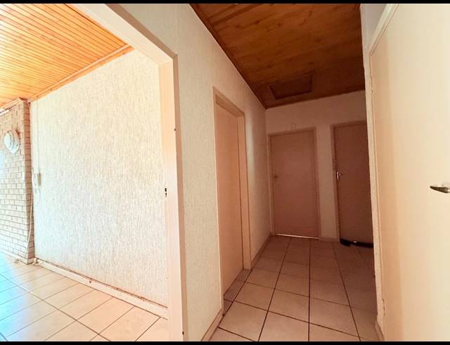 3 BEDROOM HOUSE FOR SALE IN VANDERBIJLPARK CW 3